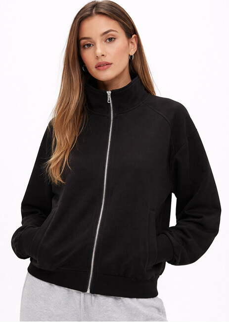 mpoyfan-flying-souple-bambakero-yfasma-mayro-cuca.gr