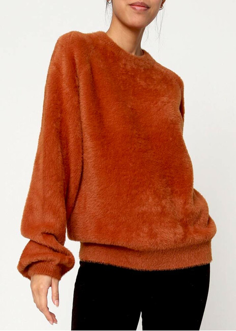 pullover-fluffy-modal-loose-fit-kamilo-cuca.gr