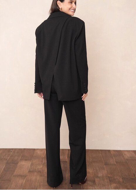 sakaki-skhediastiko-loose-boxy-me-skhisimo-piso-mayro-cuca.gr