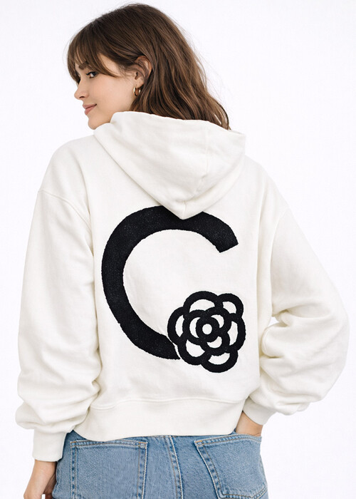 zaketa-zip-hoodie-plekti-me-anaglyfo-patchwork-leyko-cuca.gr