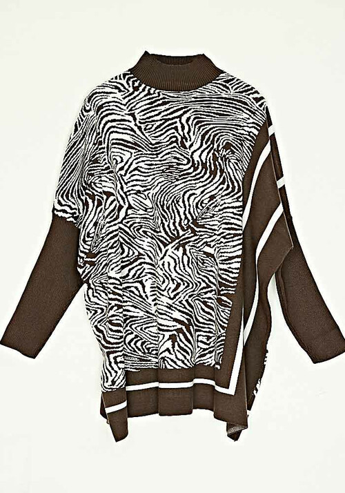 pullover-oversized-mali-miiksi-grammiko-skhedio-chocolat-mpez-cuca.gr