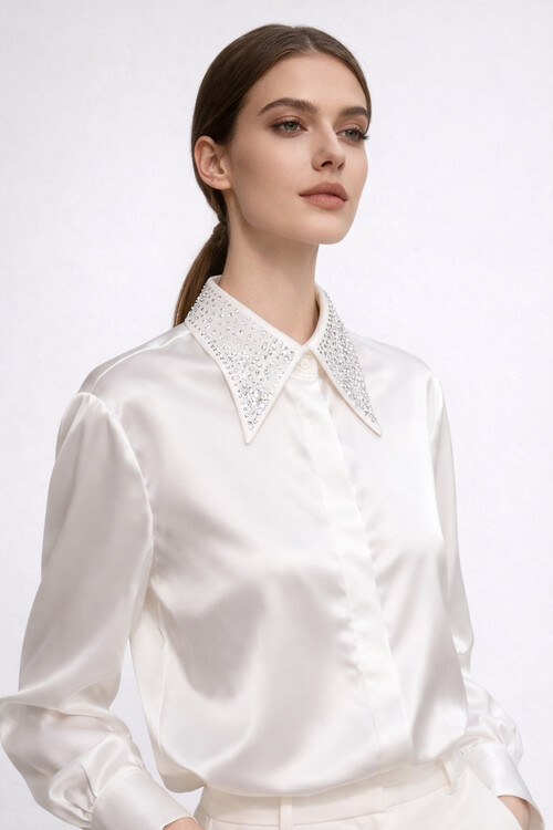 poykamiso-light-satin-me-strass-stoys-giakades-leyko-cuca.gr